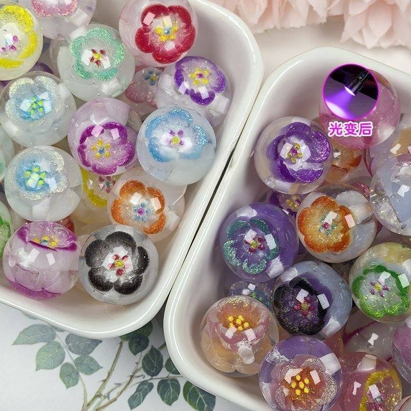 【開封】M18 約16mm UV変色 5山花形レジンビーズ